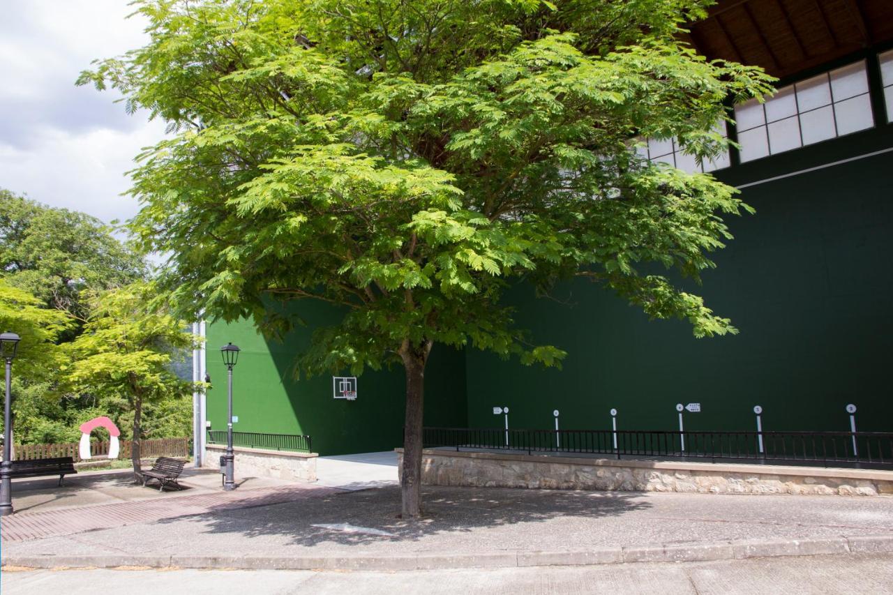 Casa Lizarrosta en Nacadero del Urederra Baquedano Exterior foto