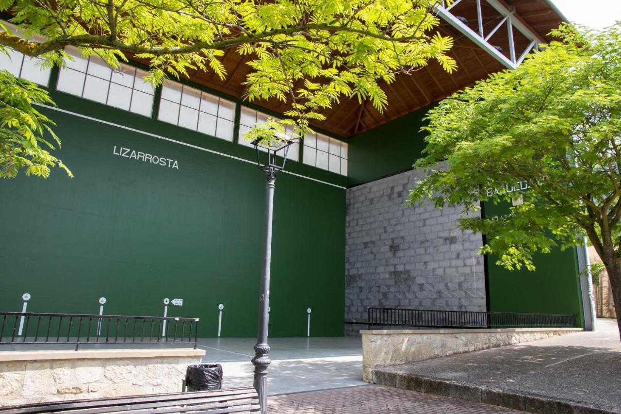 Casa Lizarrosta en Nacadero del Urederra Baquedano Exterior foto